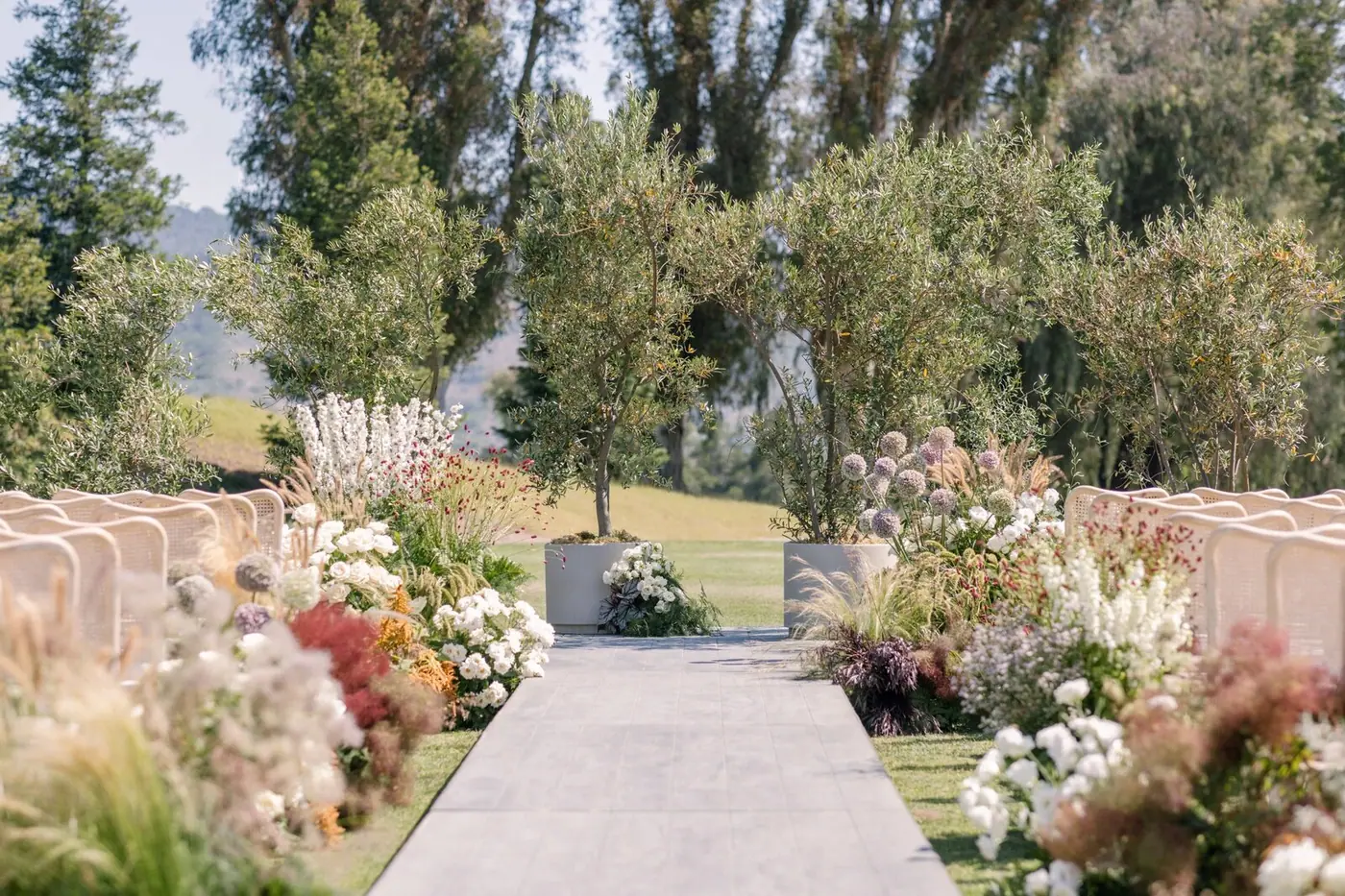 LILLA BELLO | Luxury Wedding Florist in LA and Santa Barbara
